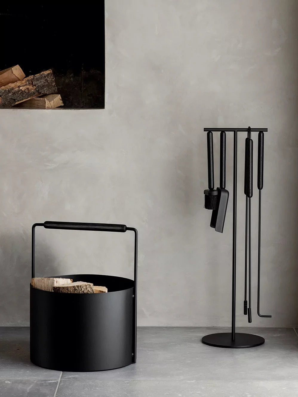 Garniture de cheminée 5 pièces – Acier noir et chêne